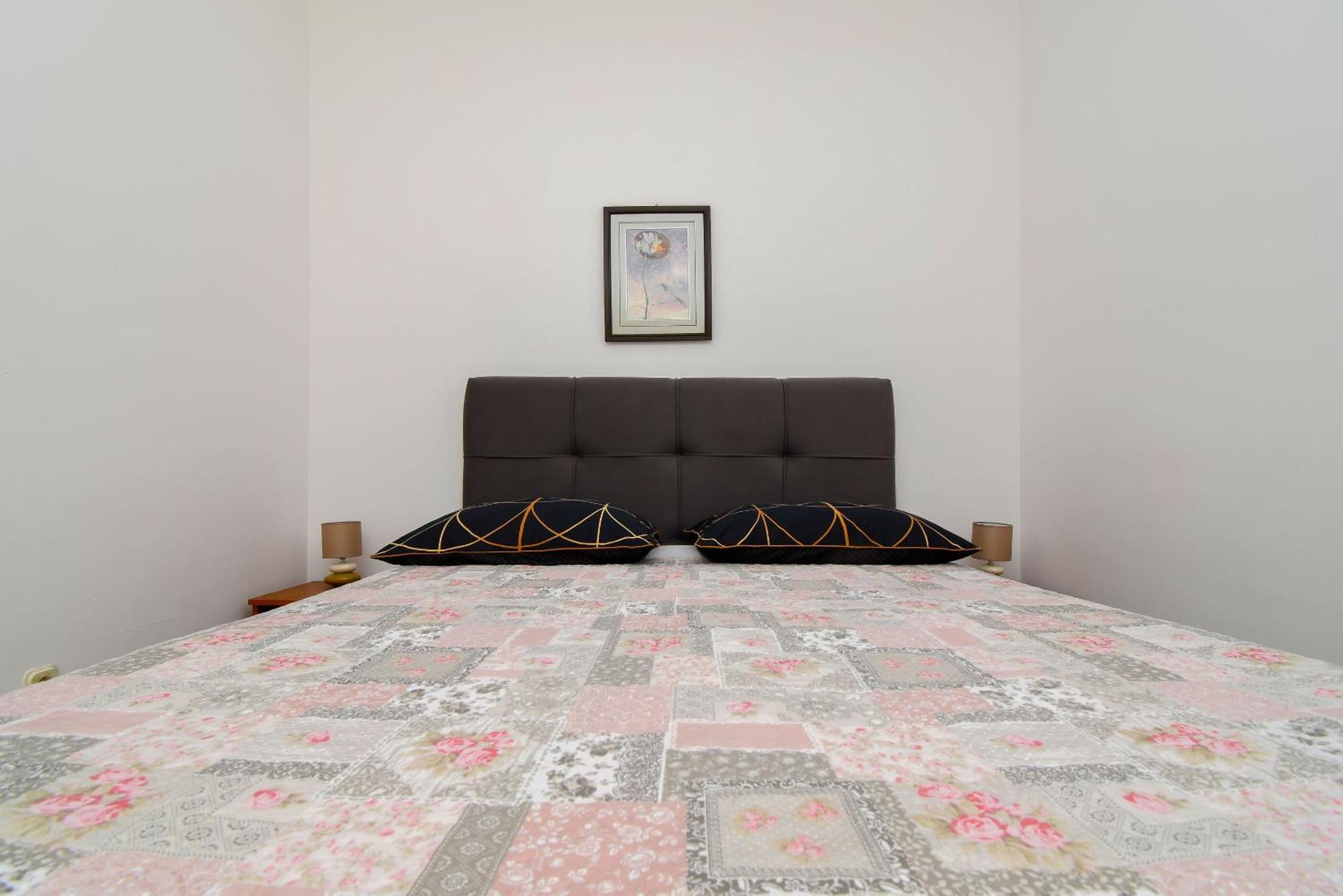Apartments Biserka - 50 M From Beach Trogir Exterior foto